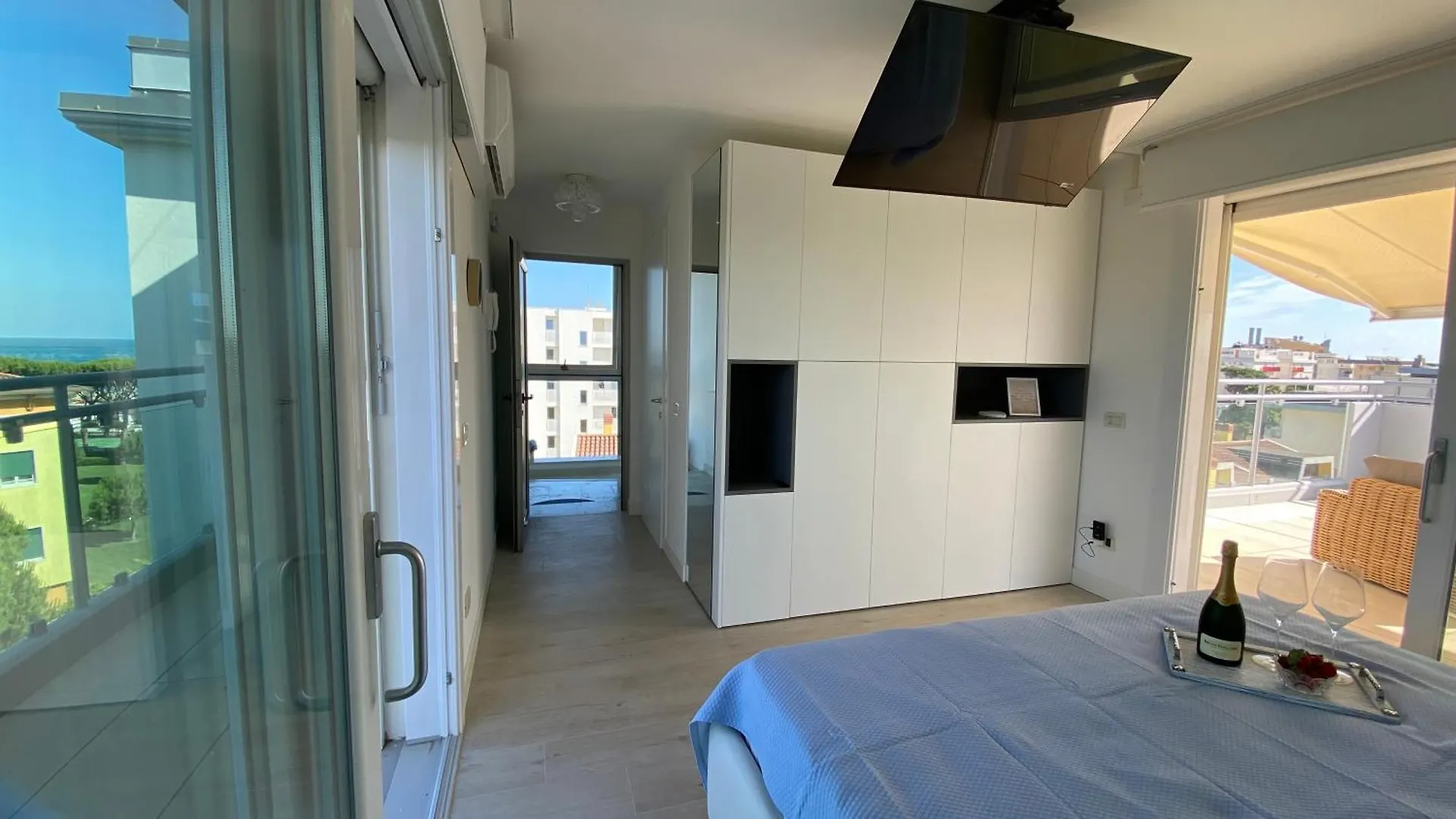 Rooftop Onda Blu Vista Mare - Aria - A 150 Mt Dalla Spiaggia Lido di Jesolo 0*,  İtalya