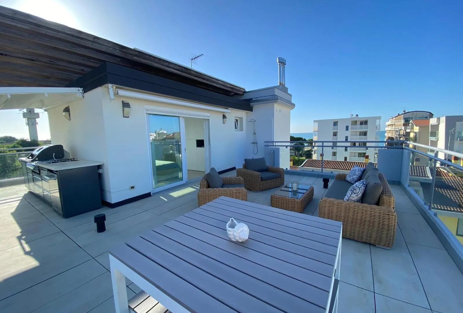 Rooftop Onda Blu Vista Mare - Aria - A 150 Mt Dalla Spiaggia Lido di Jesolo Daire